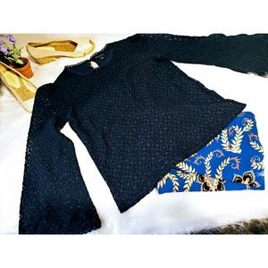 Banana Republic | Lacey Bell Sleeved top